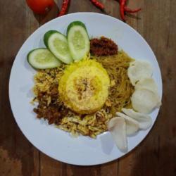 Nasi Kuning Kremes