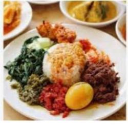 Nasi Padang Telur Bulat
