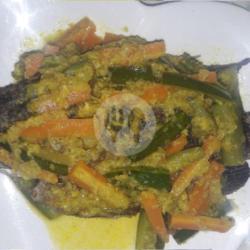 Ikan Acar Kuning