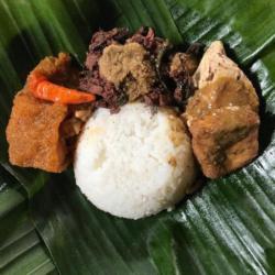 Nasi Gudeg Tahu Krecek