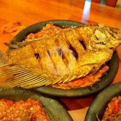 Ikan Gurame Goreng Penyet