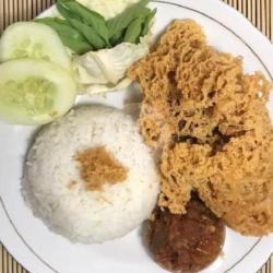 Nasi Ayam Goreng Kremes (ayam Negeri)