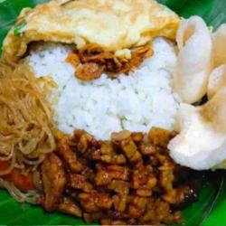 Nasi Uduk Telor Dadar