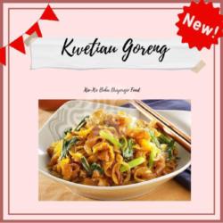 Kwetiau Goreng Special