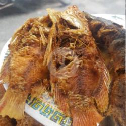 Ikan Goreng Mujaer