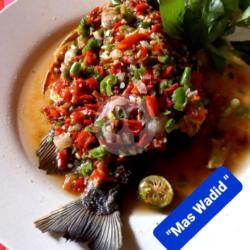 Pecak Ikan Bawal   Nasi