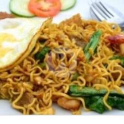 Mie Goreng Instan Komplit