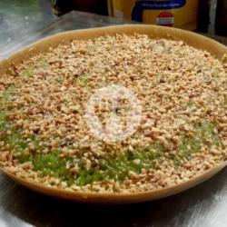 Martabak Manis Kacang Susu Pandan