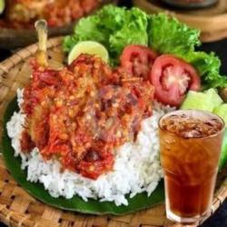 Nasi Penyetan Ayam   Es Teh