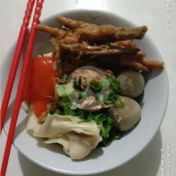 Pangsit   Ceker  Baso