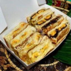 Roti Bakar Pisang   Keju