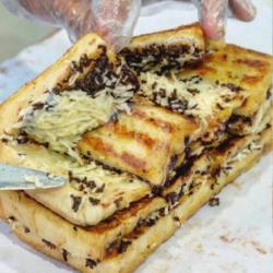 Roti Bakar Di Kukus Rasa Coklat-stawberry