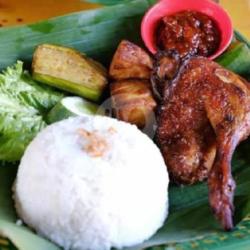 Nasi Lalapan Bebek Bakar Sambal Ijo