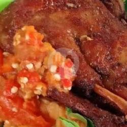 Bebek Goreng Sambel Bawang