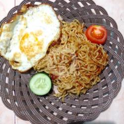 Mie Geprek  Telur Mata Sapi