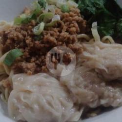 Mie/yammie Pangsit