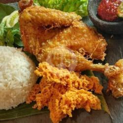 Bebek Goreng Tepung Kremes Jawatimur Nasi Lalapan