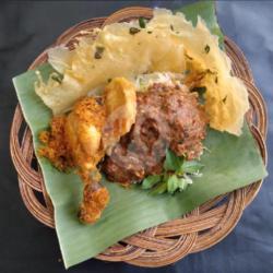 Sego Pecel   Ayam Goreng