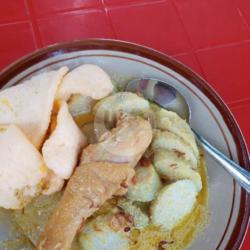 Lontong Opor Ayam Sambal Goreng Kentang