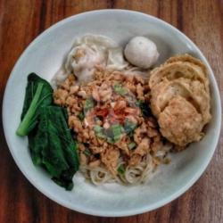 Bakmi Ayam Komplit