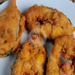 Patin Goreng Tepung Kremes Nasi Lalapan