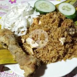 Nasi Goreng Kepala Ayam   Es Teh Manis