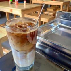 Es Kopi Susu Segar Ice Latte