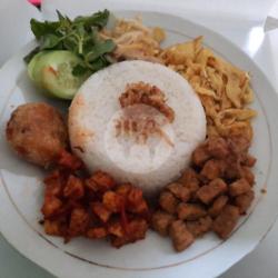 Nasi Uduk Perkedel Kentang