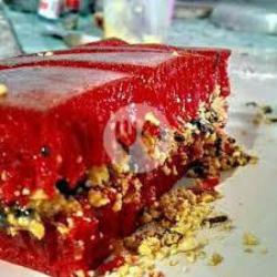 Red Velvet Kacang Cokelat