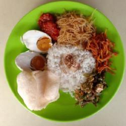 Nasi Uduk Telur Asin