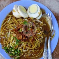 Mie Kuah Kacang