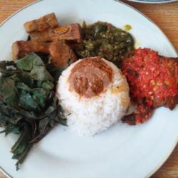 Nasi Ayam Balado