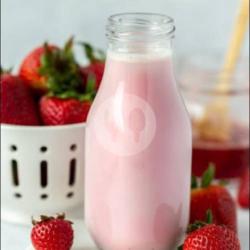 Ice Strawberry Milk