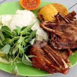 Bebek Goreng Gurih 1/4.