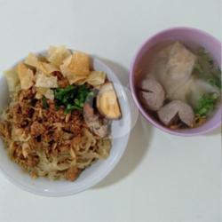 Mie Lebar Bakso