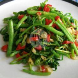 Tumis Kangkung (dadakan)