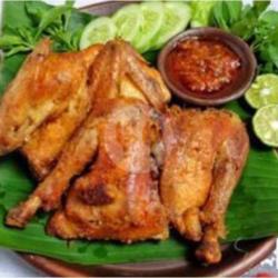 1 / 4 Ekor Ayam Goreng