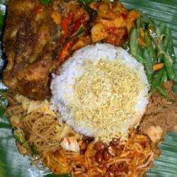 Nasi Gurih / Lemak   Ayam Goreng