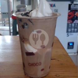 Milki Biscuits Coffee Float