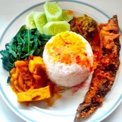 Nasi Padang Lele Goreng Asli Minang