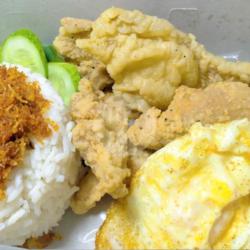 Nasi Kulit Bertelur