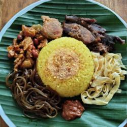 Nasi Kuning Empal