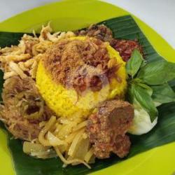 Nasi Kuning   Rendang Daging