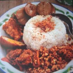 Nasi   Ayam   Sayur Toge   Sambel