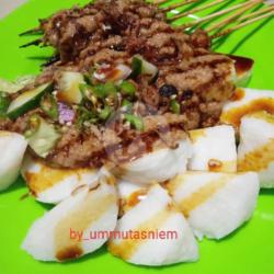 Sate Madura Ayam/lontong