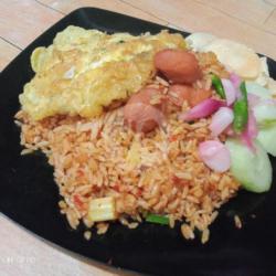 Nasi Goreng Sosis   Udang  Telor Dadar