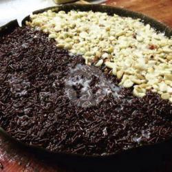 Martabak Black Coklat Kacang