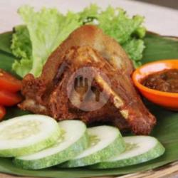 Bebek Goreng