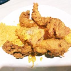 2 Kepala Ayam Kremes