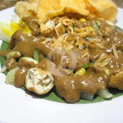 Gado Gado Ketupat